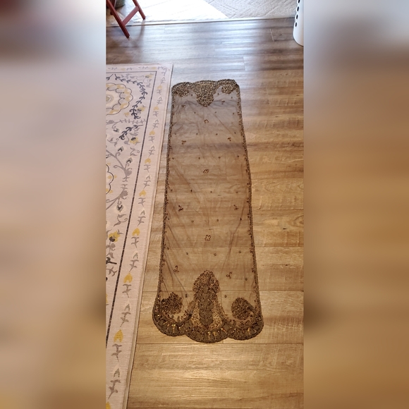 Elegant Beaded Vintage Shawl ⚜️🤎⚜️ - Picture 2 of 8